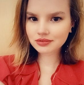 Meet your Posher, Mae